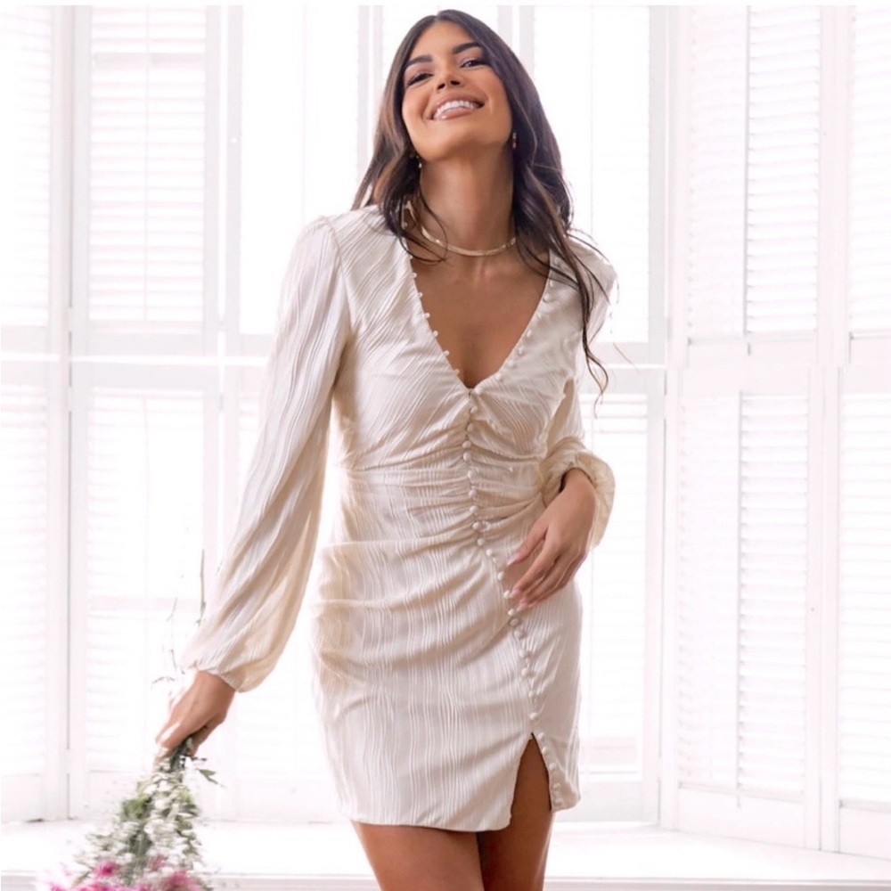 Kittenish Skyline Dress XS Cream Ruched Satin Mini Dress Long Sleeve